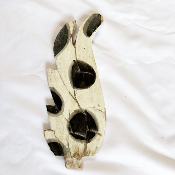 Balinese Carved Flying Cow Wood Spirit Guardian - Picture 11 of 16